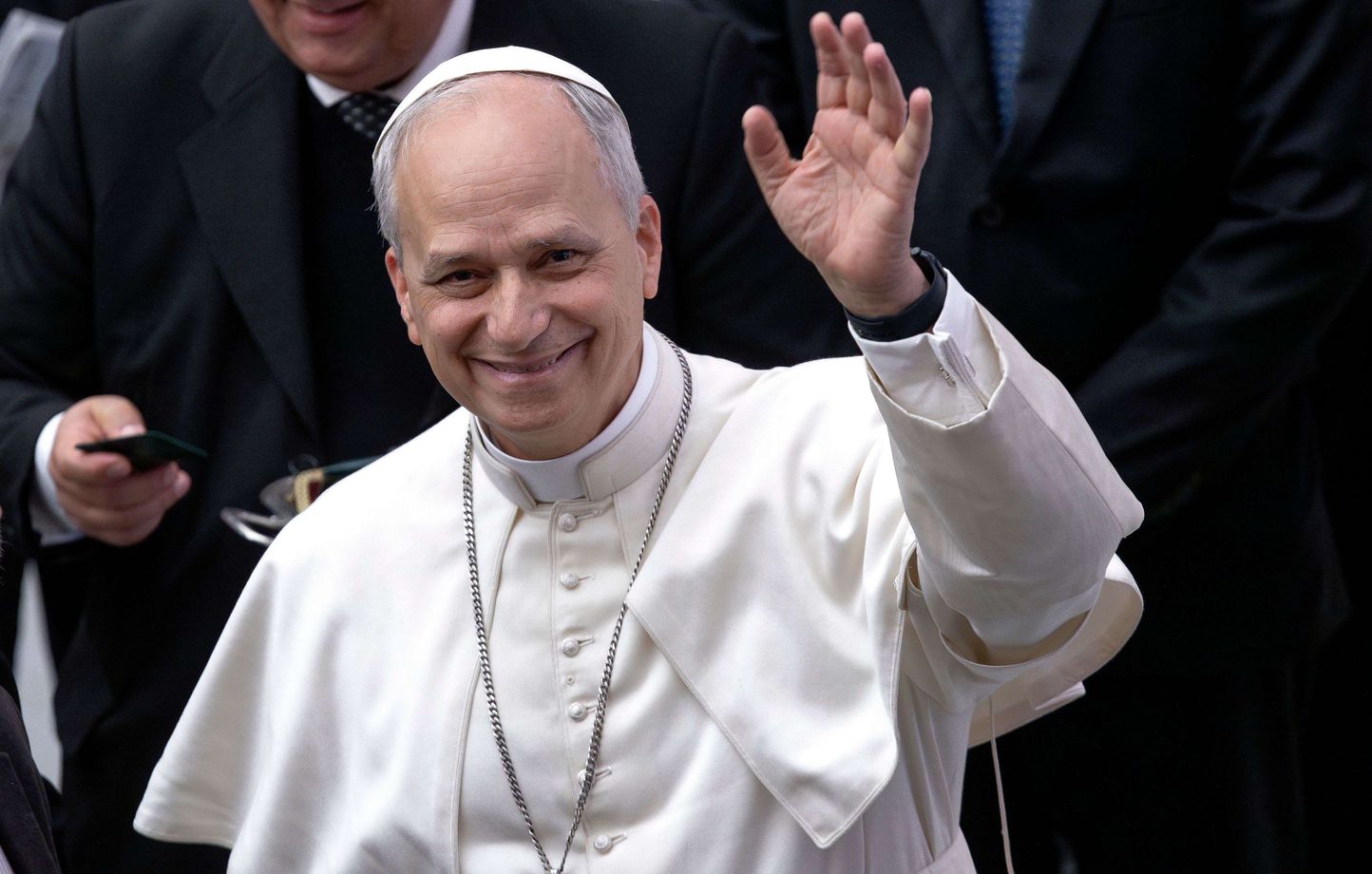 Lorsque nous lisons la Bible dans une attitude intérieure de prière, Dieu vient à notre rencontre et entre en conversation avec nous.