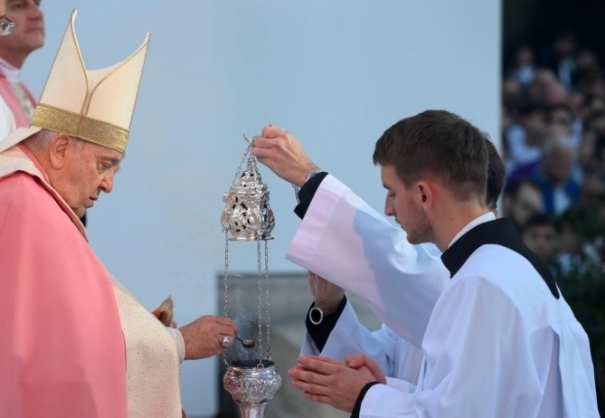 Pape/Corse : Que puis-je faire pour préparer la venue de Jésus ?
