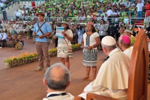 Le Pape dénonce la stérilisation à l'insu des femmes et rappelle que défendre la terre c'est défendre la vie